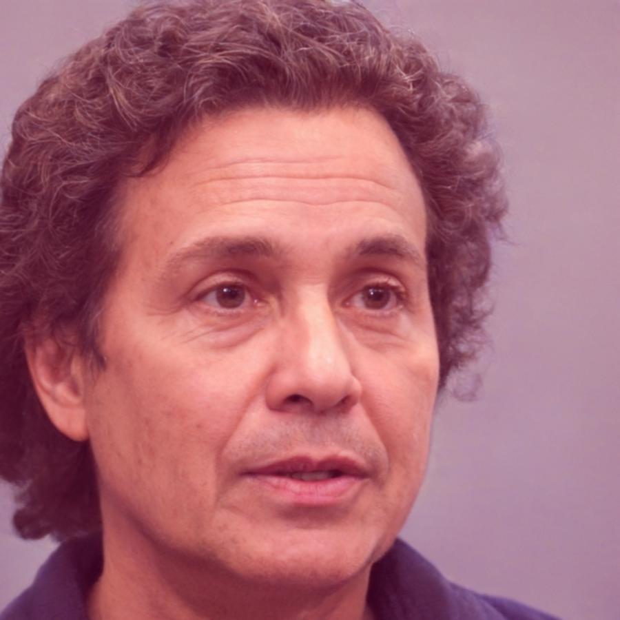 Arnolds Brieža profila foto